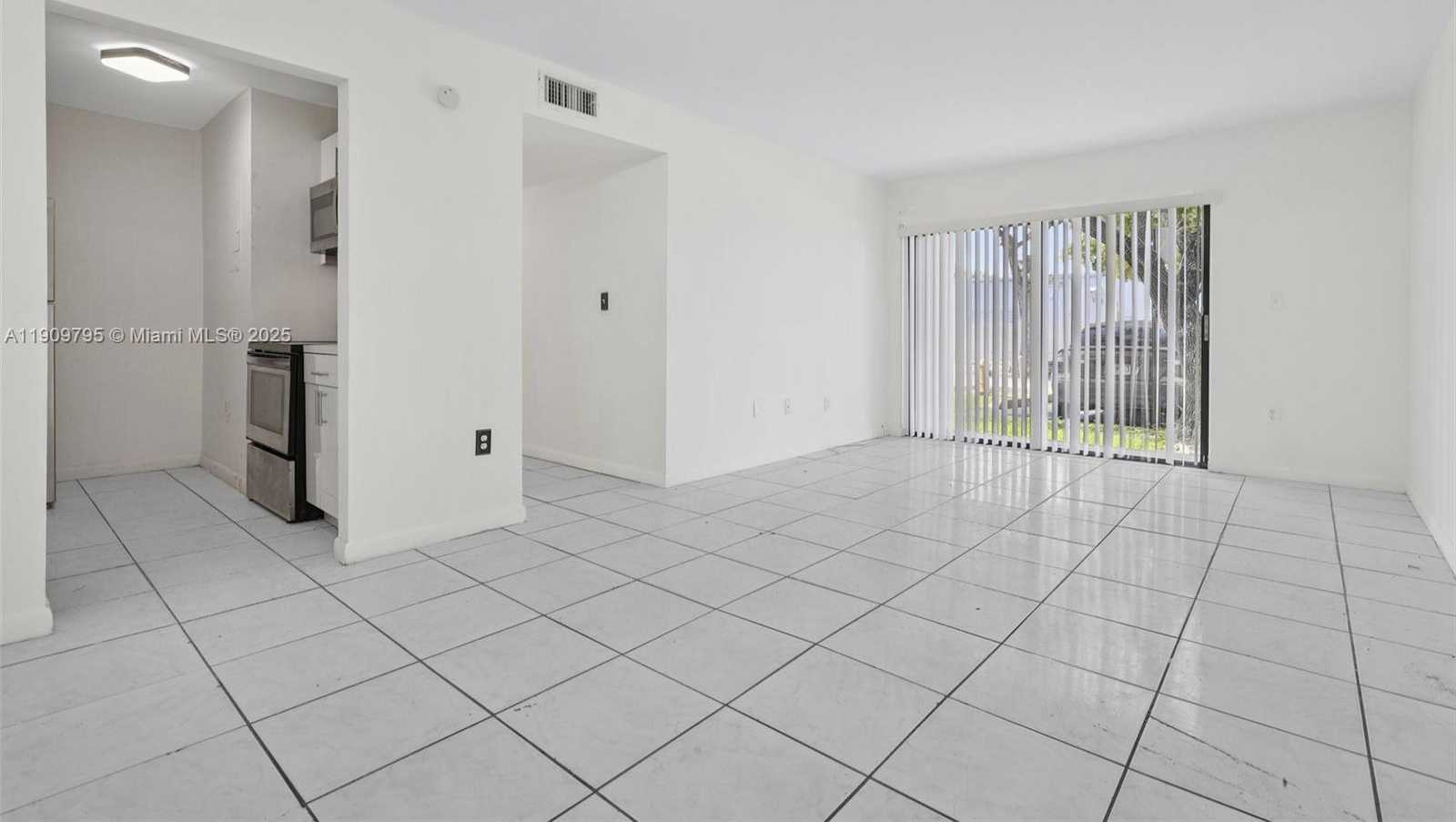 Small Image of 7407 SOUTH WEST 152ND AVE #4-103, Miami Number 16