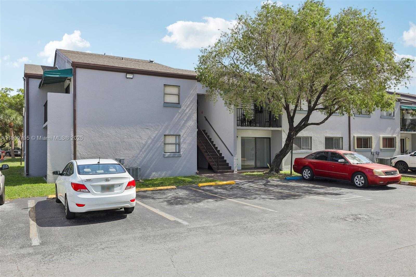 Small Image of 7407 SOUTH WEST 152ND AVE #4-103, Miami Number 2