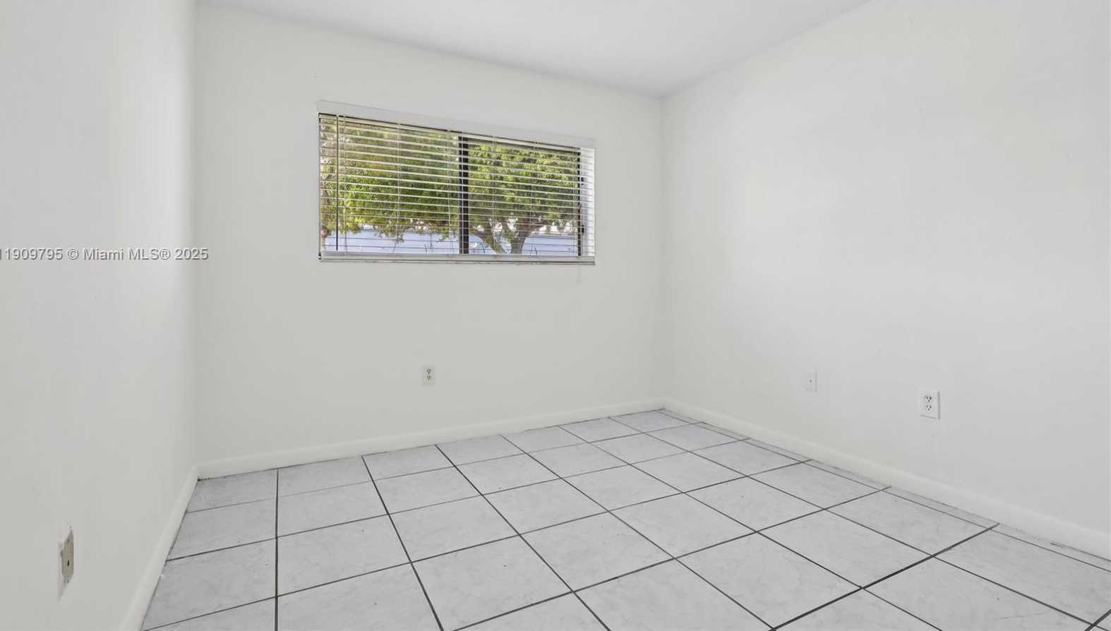 Small Image of 7407 SOUTH WEST 152ND AVE #4-103, Miami Number 24