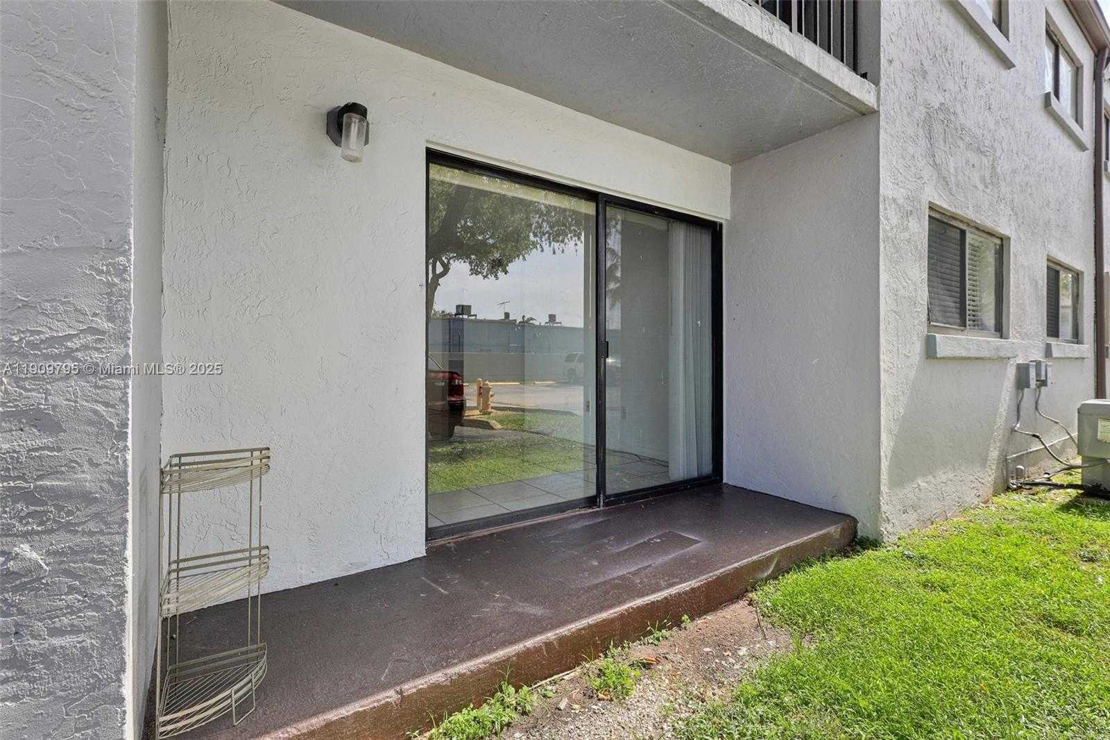 Small Image of 7407 SOUTH WEST 152ND AVE #4-103, Miami Number 5