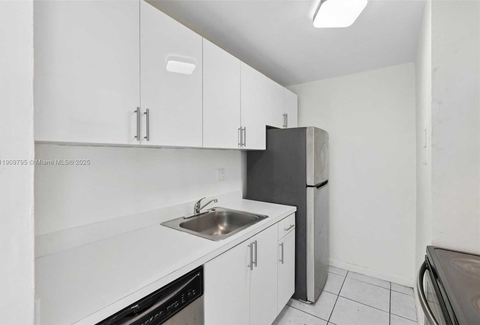 Small Image of 7407 SOUTH WEST 152ND AVE #4-103, Miami Number 9
