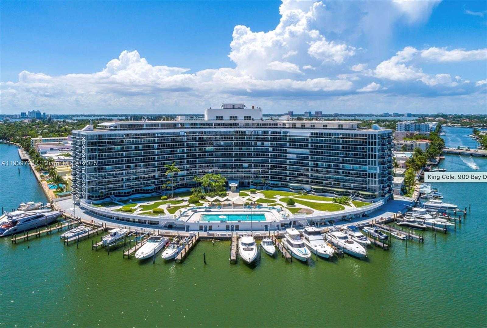 Small Image of 900 BAY DR #401, Miami Beach Number 19