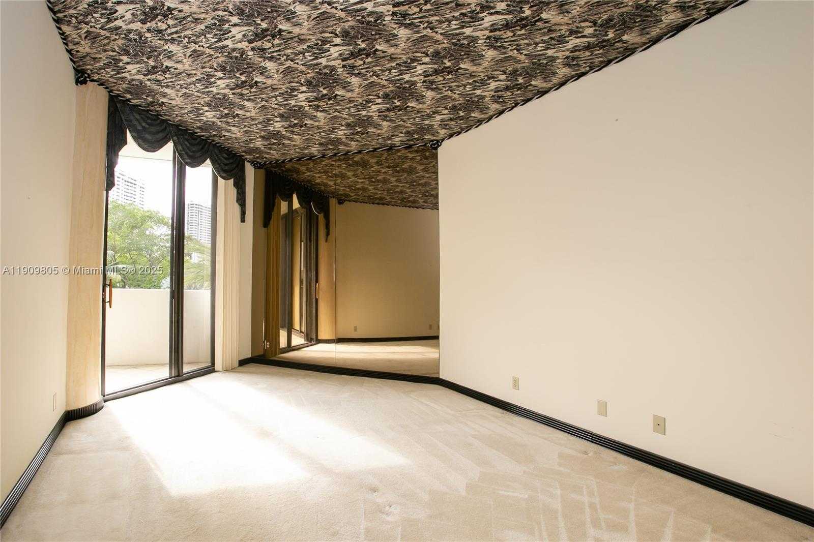 Small Image of 3000 ISLAND BLVD #WSTE1, Aventura Number 15