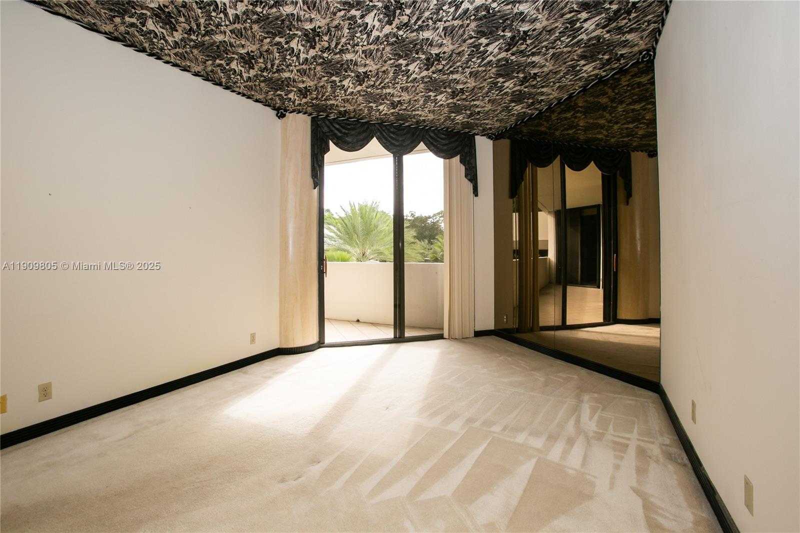 Small Image of 3000 ISLAND BLVD #WSTE1, Aventura Number 16