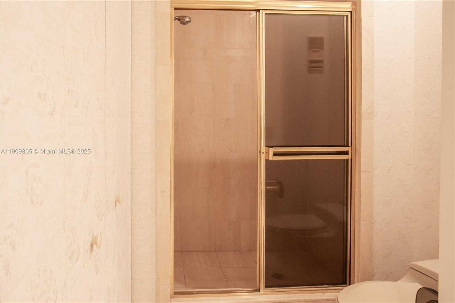 Small Image of 3000 ISLAND BLVD #WSTE1, Aventura Number 26