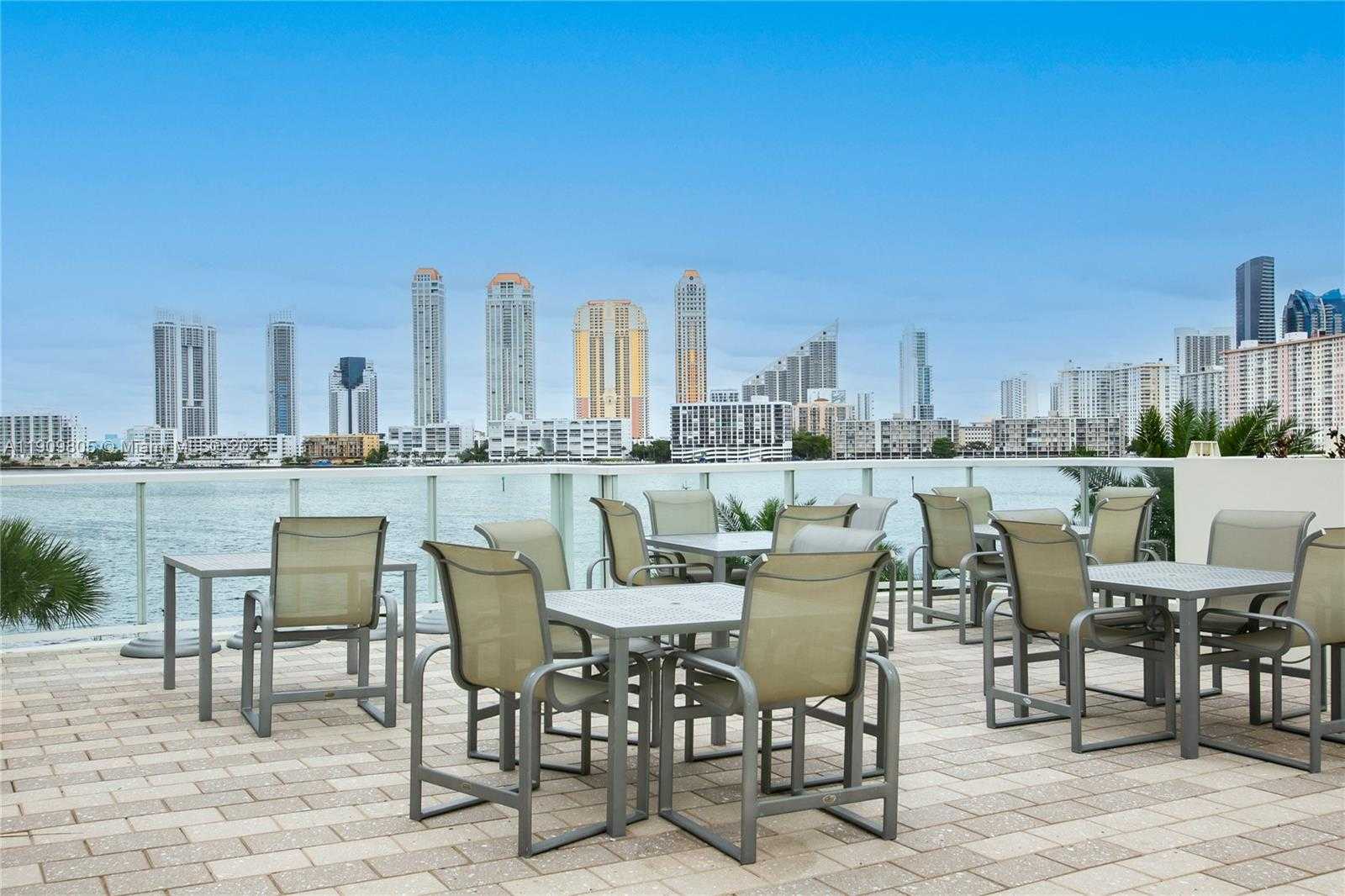 Small Image of 3000 ISLAND BLVD #WSTE1, Aventura Number 34