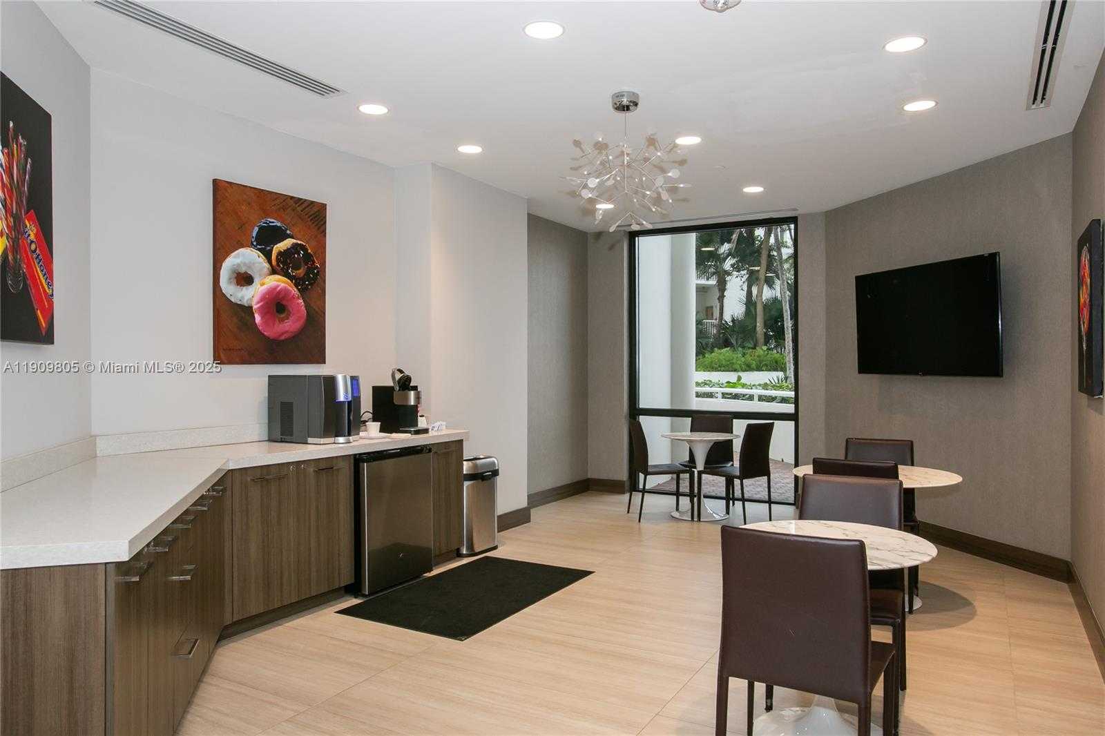 Small Image of 3000 ISLAND BLVD #WSTE1, Aventura Number 49