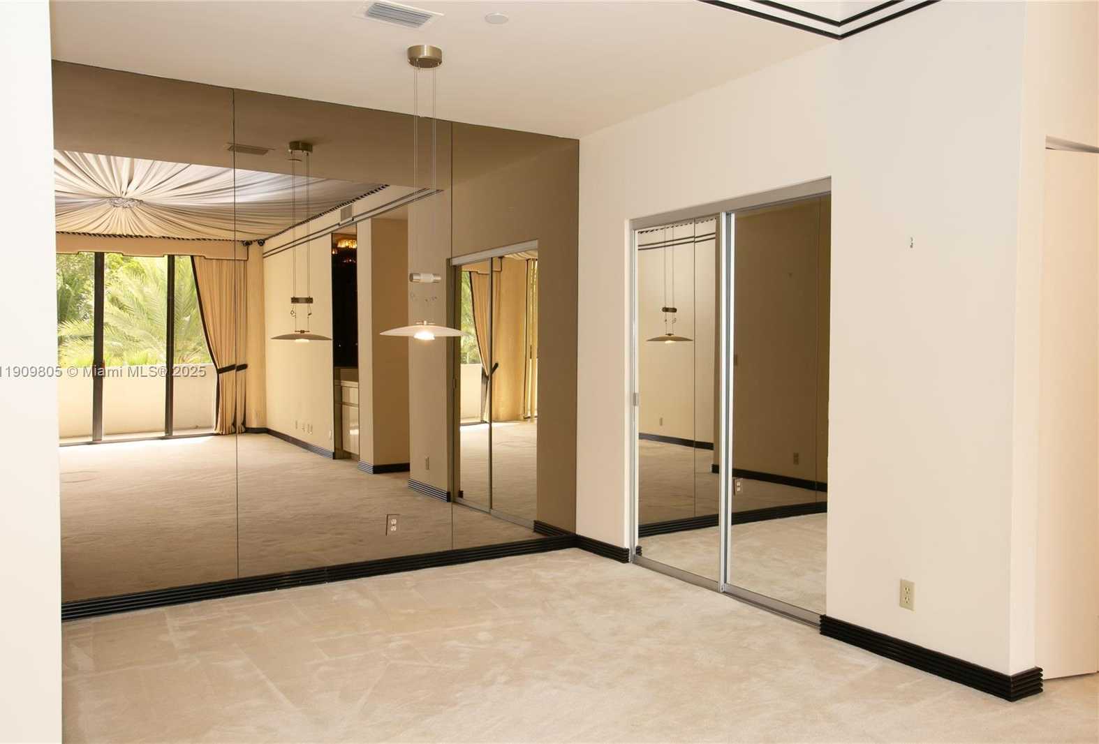 Small Image of 3000 ISLAND BLVD #WSTE1, Aventura Number 5