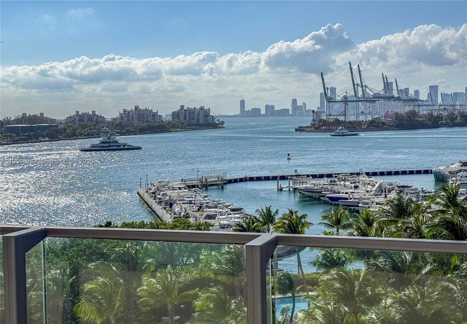 Small Image of 800 SOUTH POINTE DR #704, Miami Beach Number 37