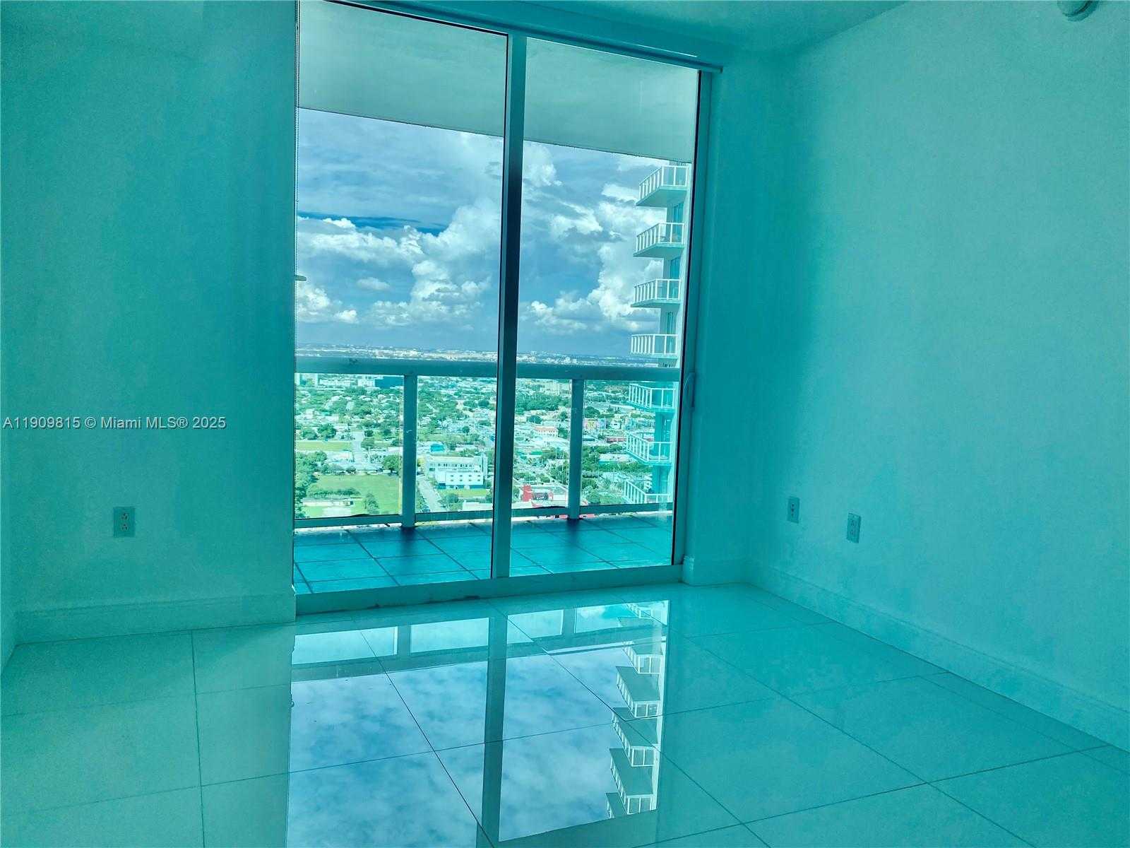 Small Image of 1800 NORTH BAYSHORE DR #4210, Miami Number 13