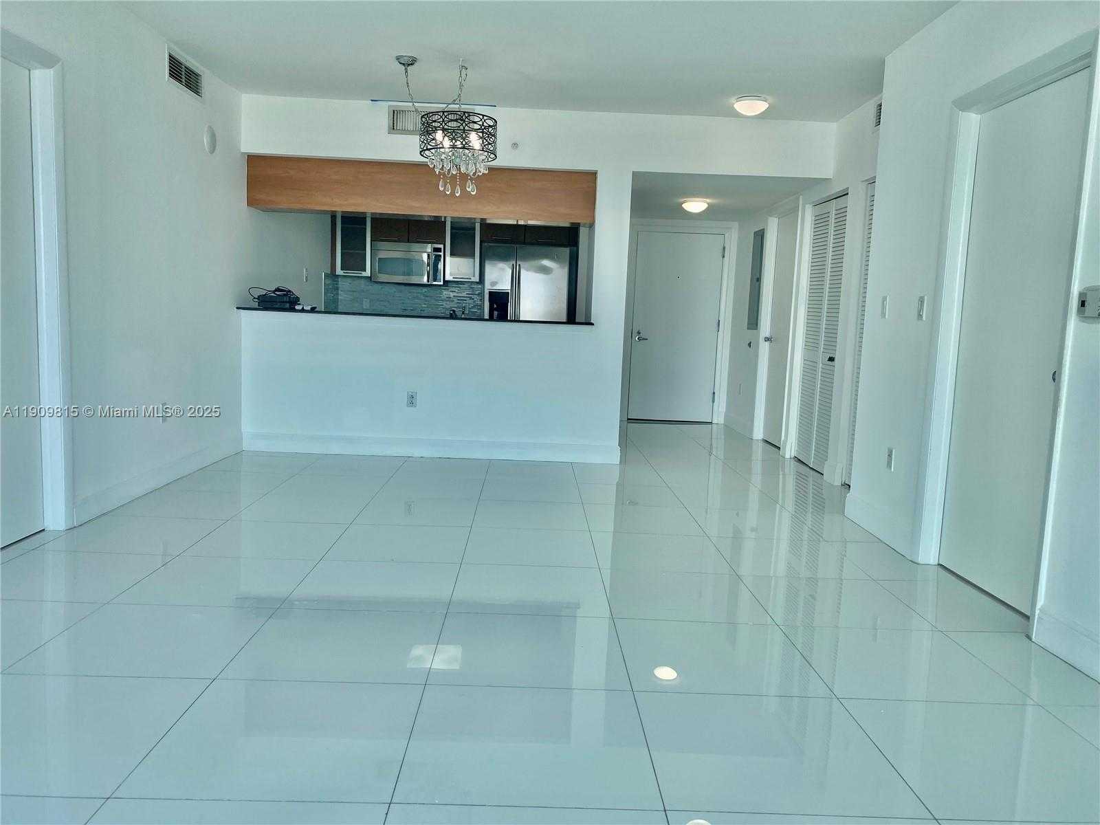 Small Image of 1800 NORTH BAYSHORE DR #4210, Miami Number 8