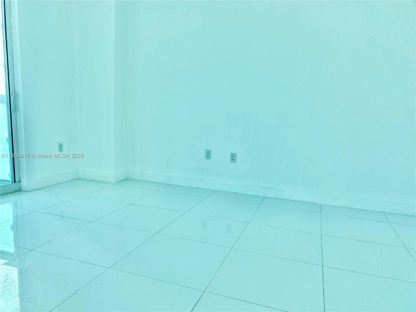 Small Image of 1800 NORTH BAYSHORE DR #4210, Miami Number 9