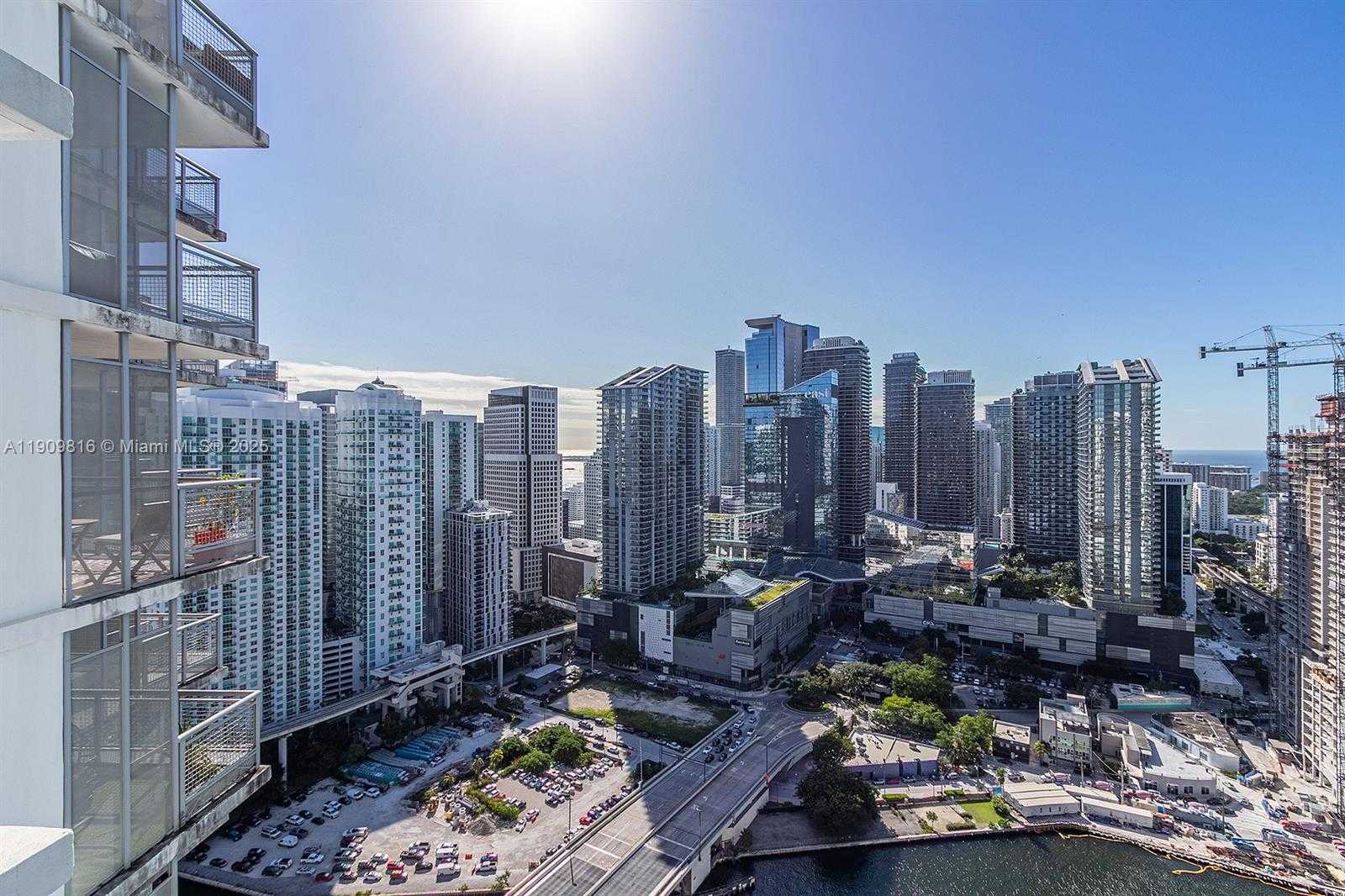 Small Image of 350 SOUTH MIAMI AVE #3914, Miami Number 2