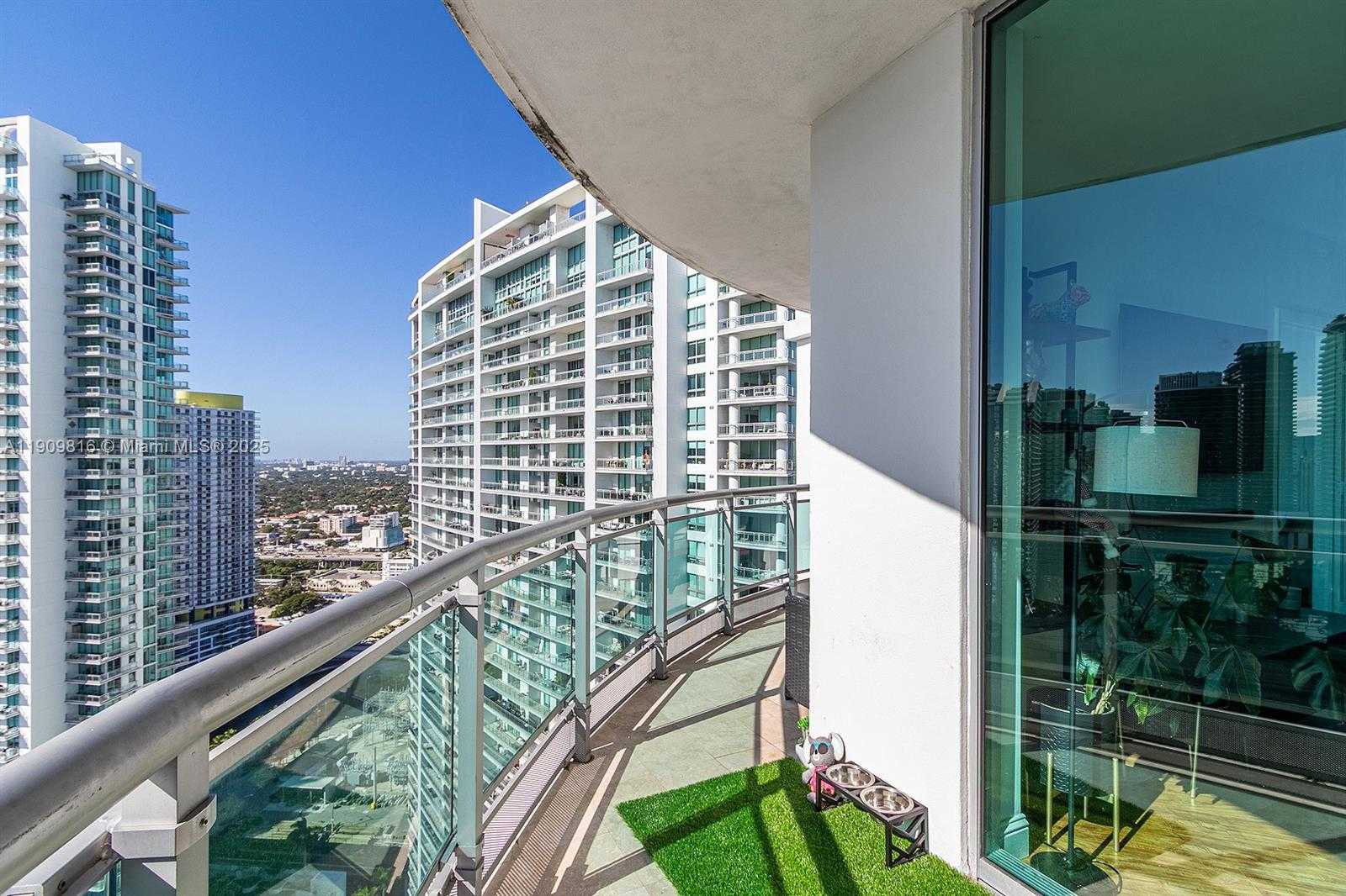 Small Image of 350 SOUTH MIAMI AVE #3914, Miami Number 27