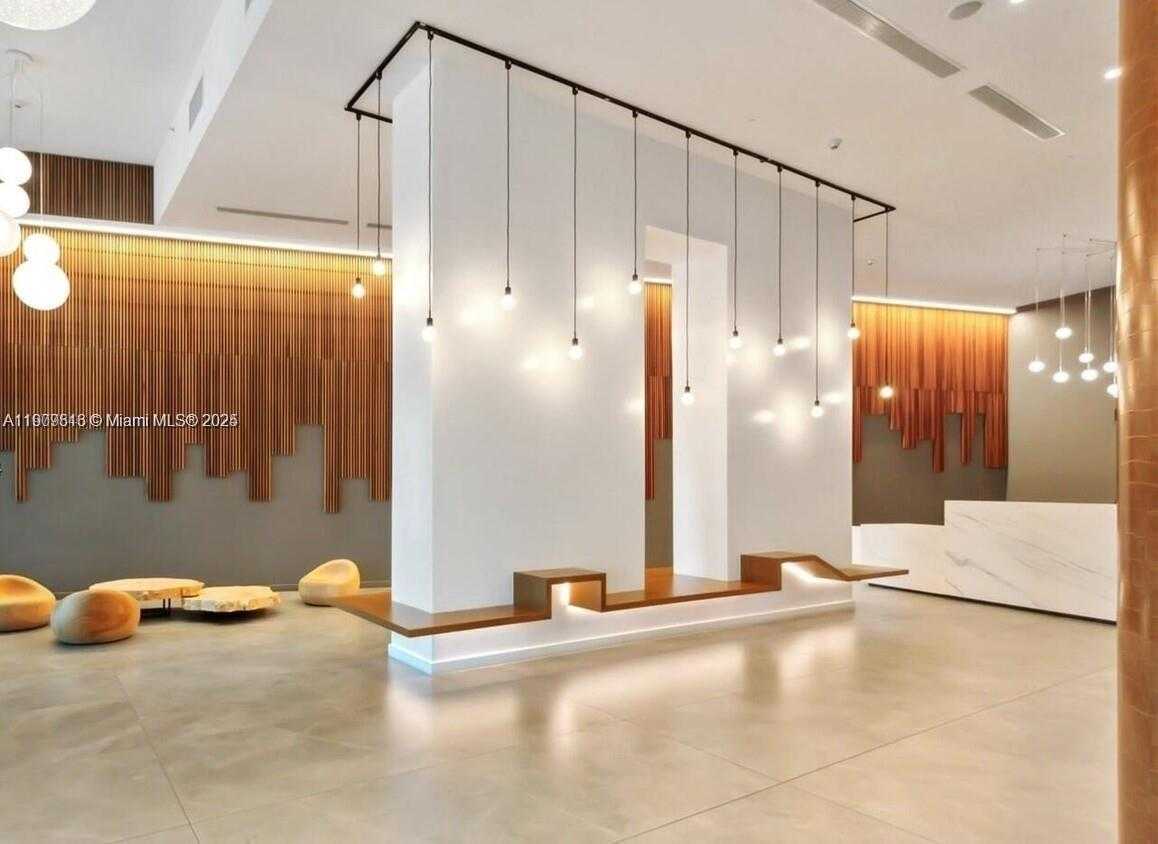 Small Image of 350 SOUTH MIAMI AVE #3914, Miami Number 36