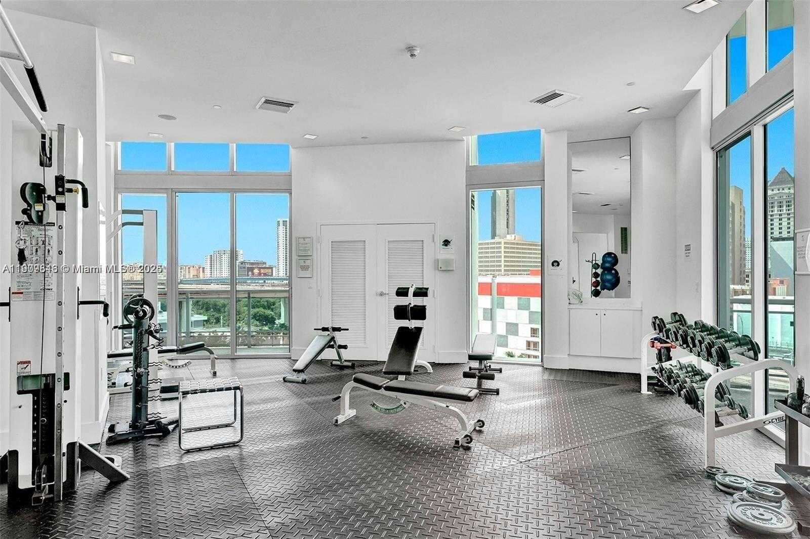 Small Image of 350 SOUTH MIAMI AVE #3914, Miami Number 43