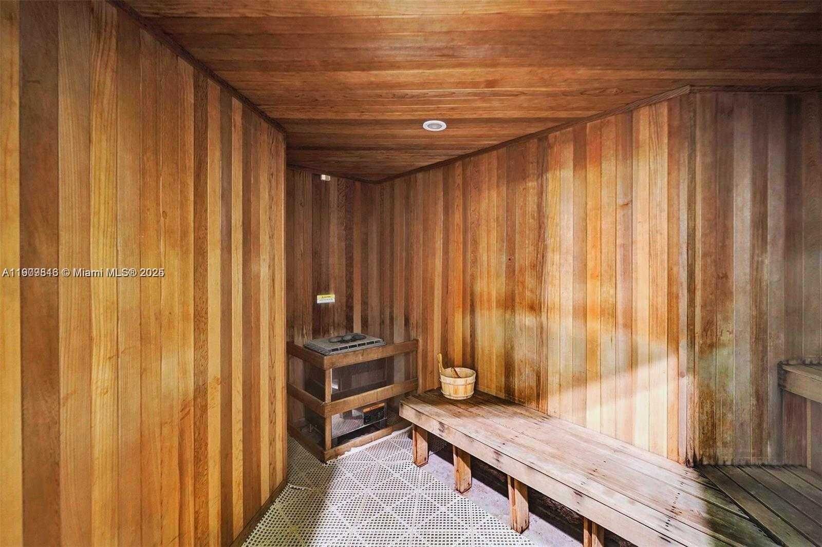 Small Image of 350 SOUTH MIAMI AVE #3914, Miami Number 46