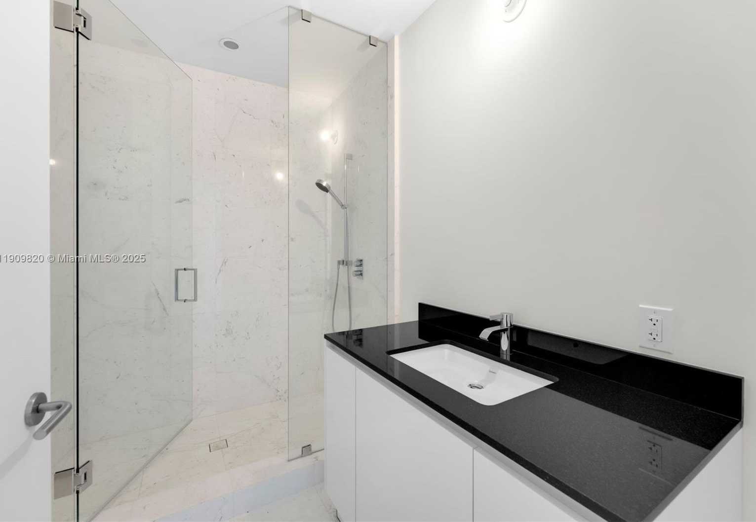 Small Image of 18555 COLLINS AVE #3205, Sunny Isles Beach Number 34