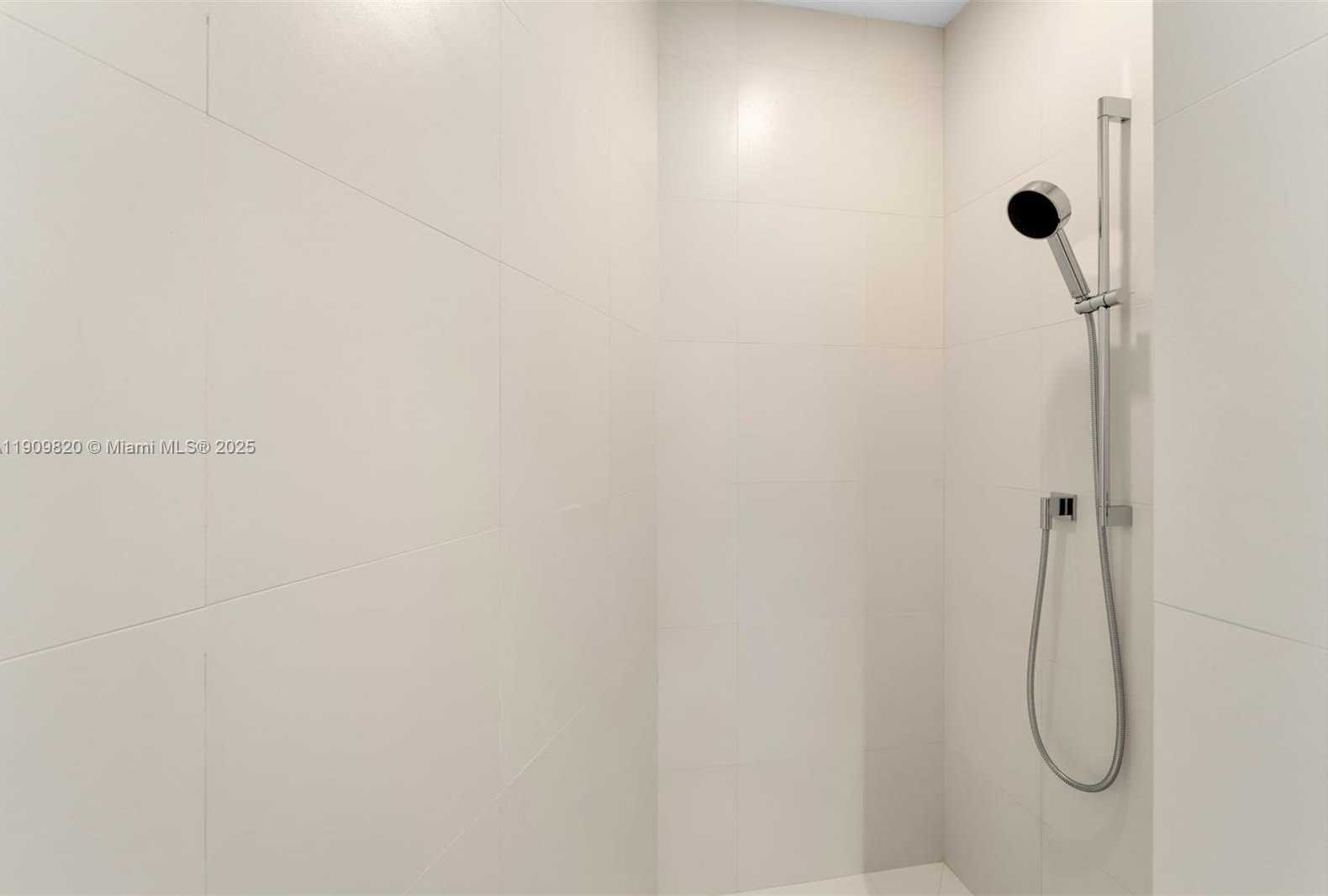 Small Image of 18555 COLLINS AVE #3205, Sunny Isles Beach Number 49