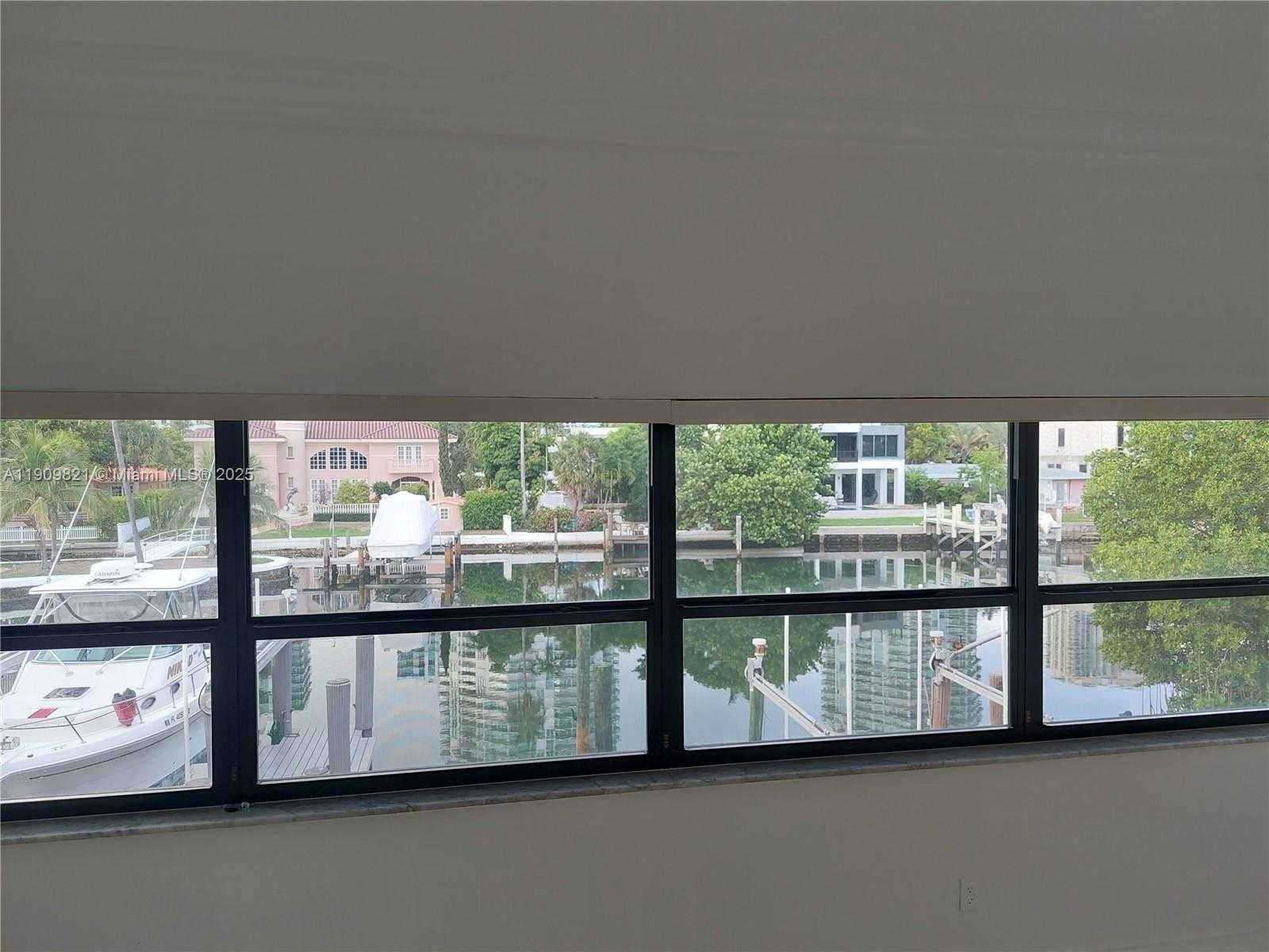 Small Image of 255 POINCIANA DR #605, Sunny Isles Beach Number 11