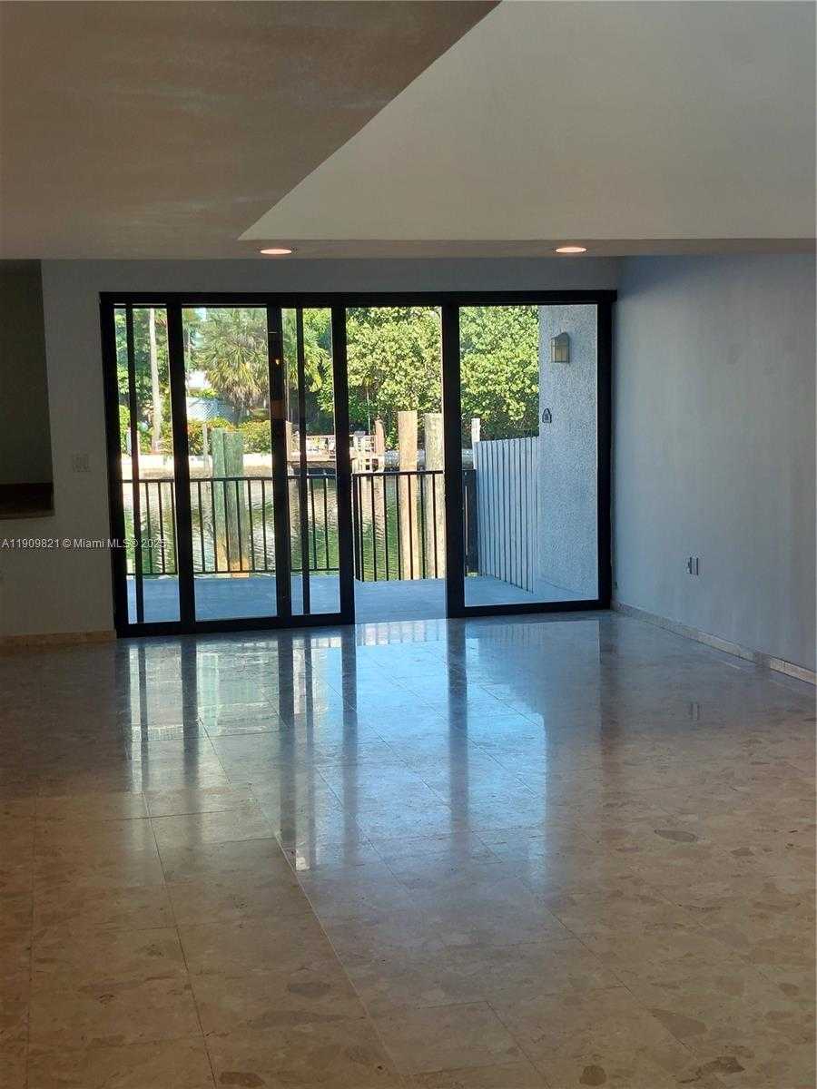 Small Image of 255 POINCIANA DR #605, Sunny Isles Beach Number 14