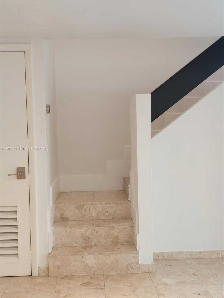 Small Image of 255 POINCIANA DR #605, Sunny Isles Beach Number 15