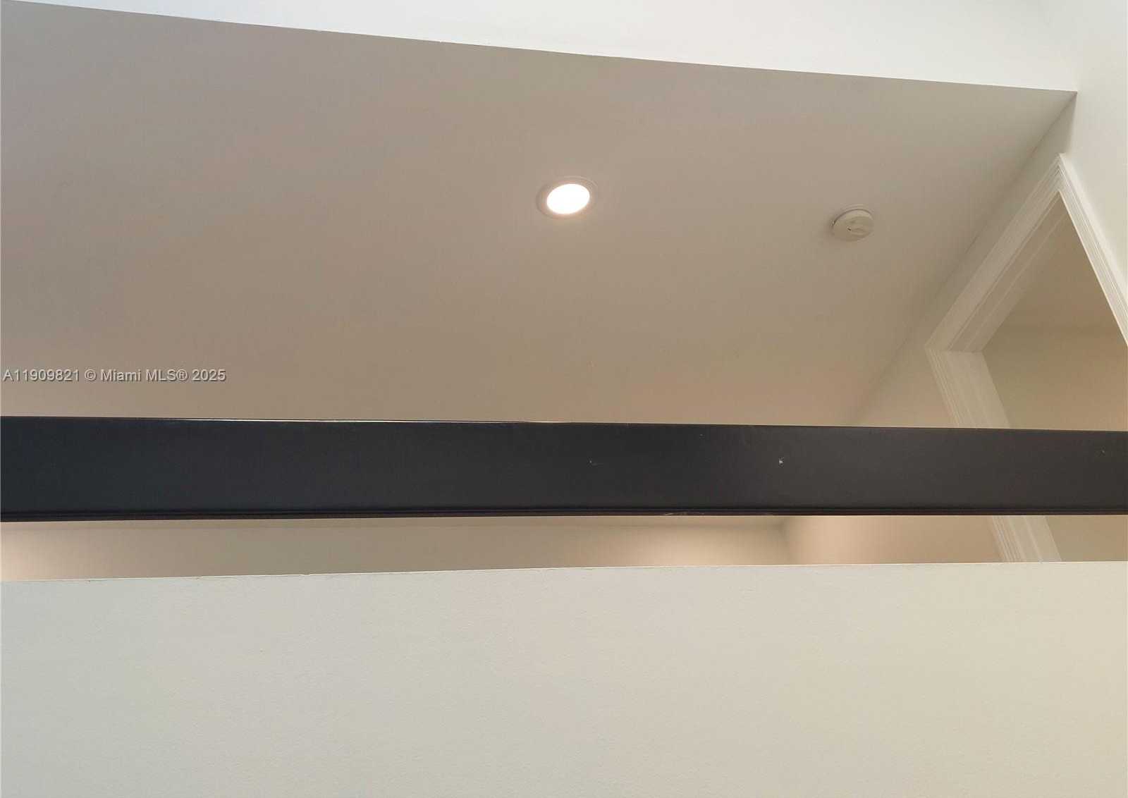 Small Image of 255 POINCIANA DR #605, Sunny Isles Beach Number 16