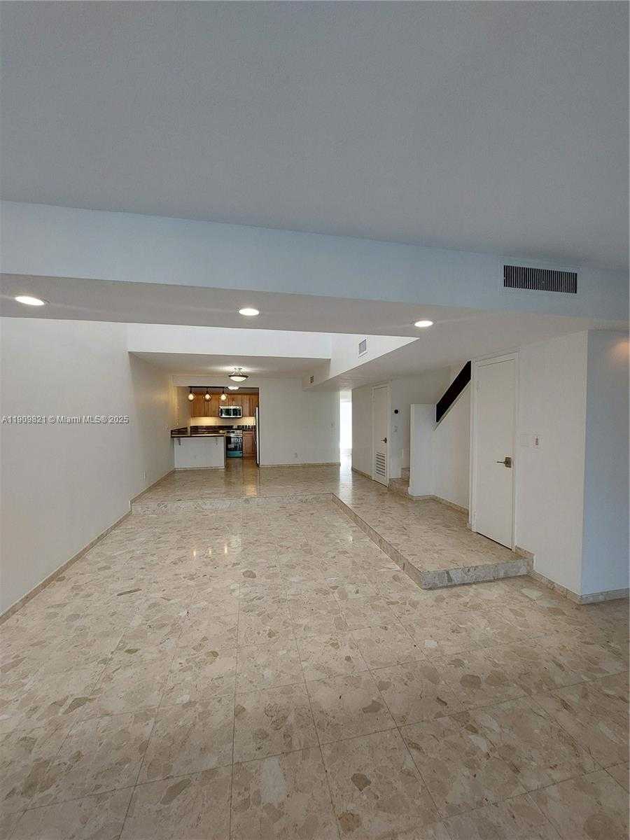 Small Image of 255 POINCIANA DR #605, Sunny Isles Beach Number 21