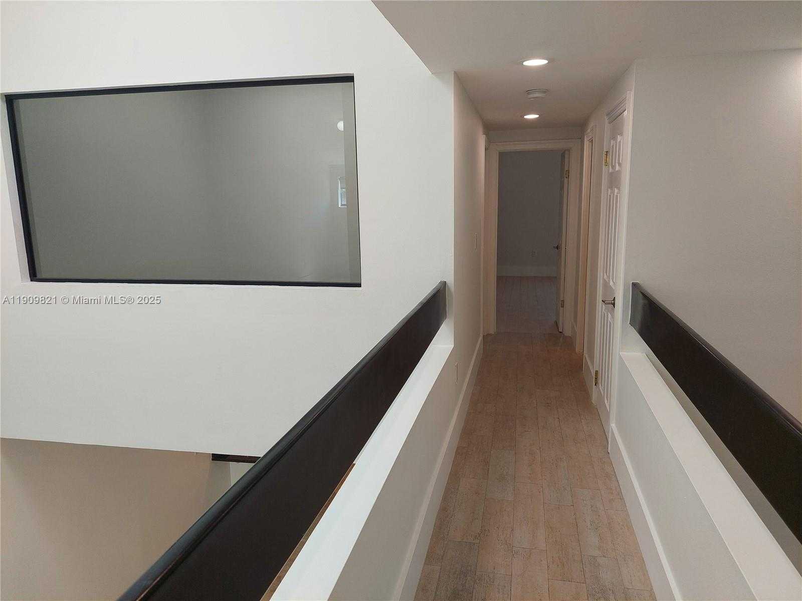 Small Image of 255 POINCIANA DR #605, Sunny Isles Beach Number 27