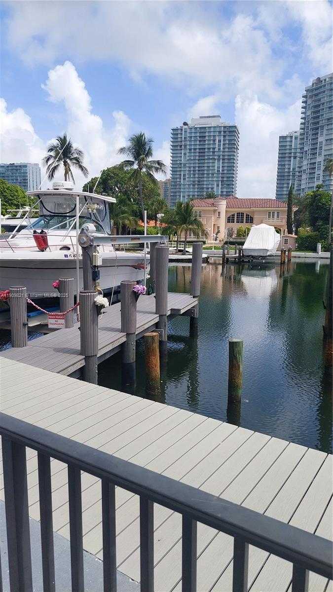 Small Image of 255 POINCIANA DR #605, Sunny Isles Beach Number 4