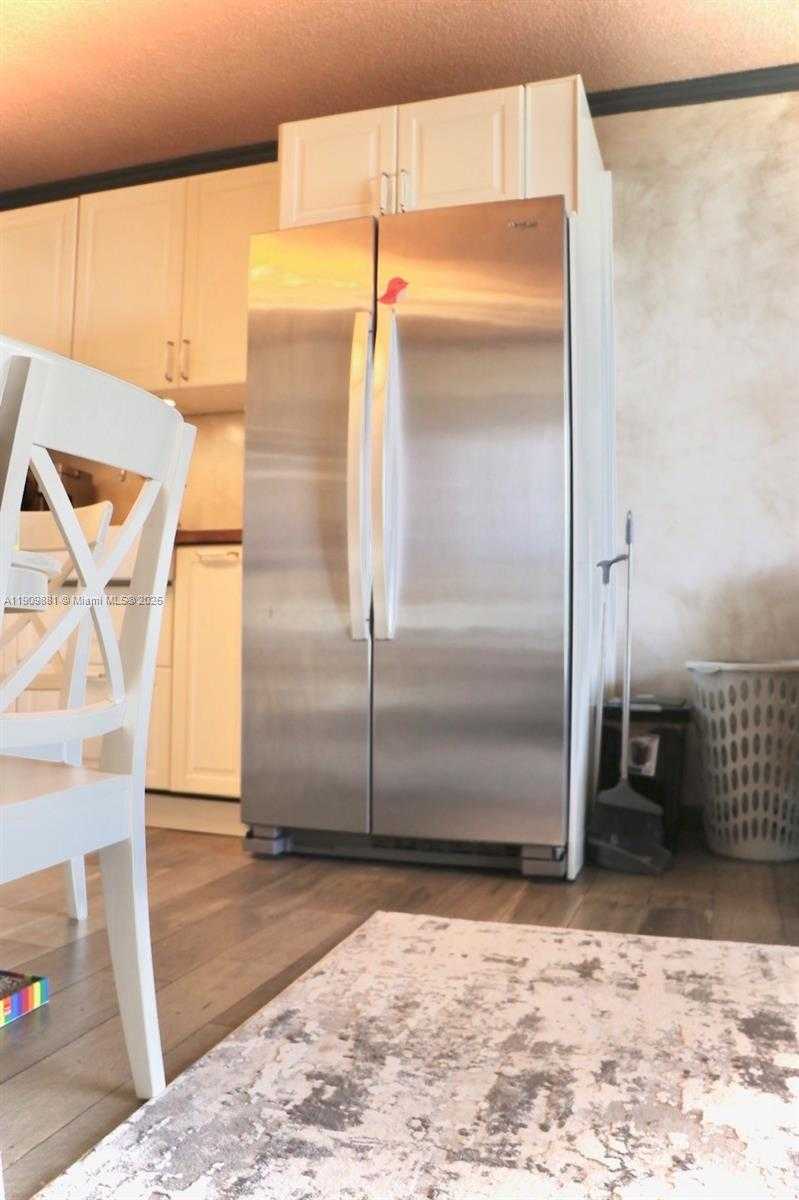 Small Image of Hallandale Beach Number 11