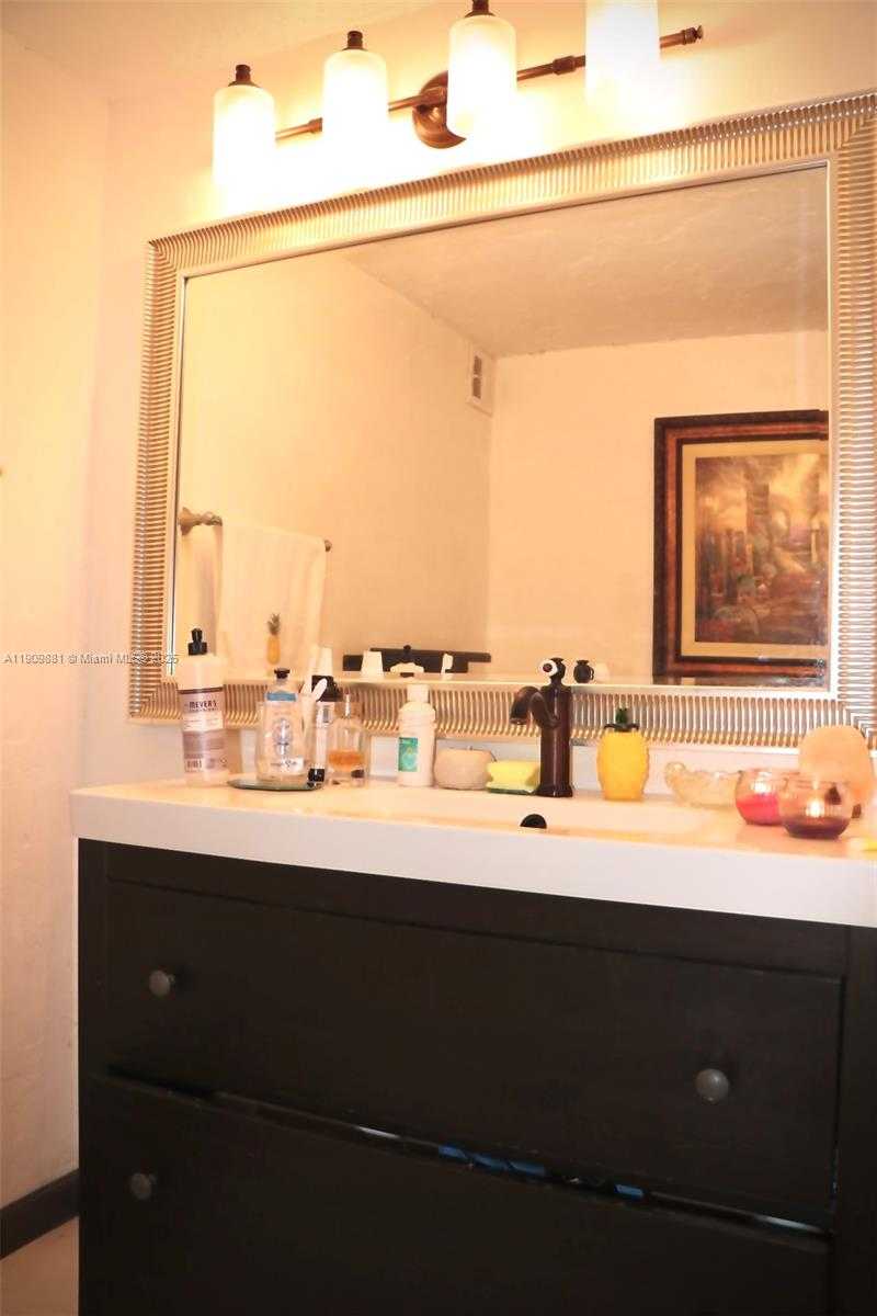 Small Image of Hallandale Beach Number 16