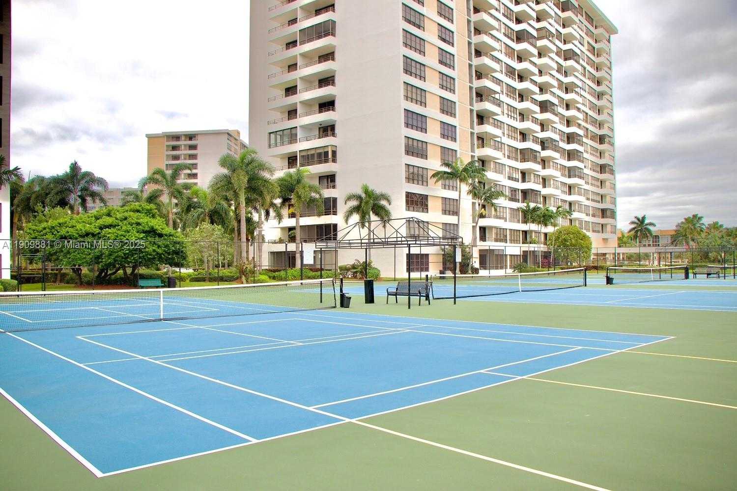 Small Image of Hallandale Beach Number 3