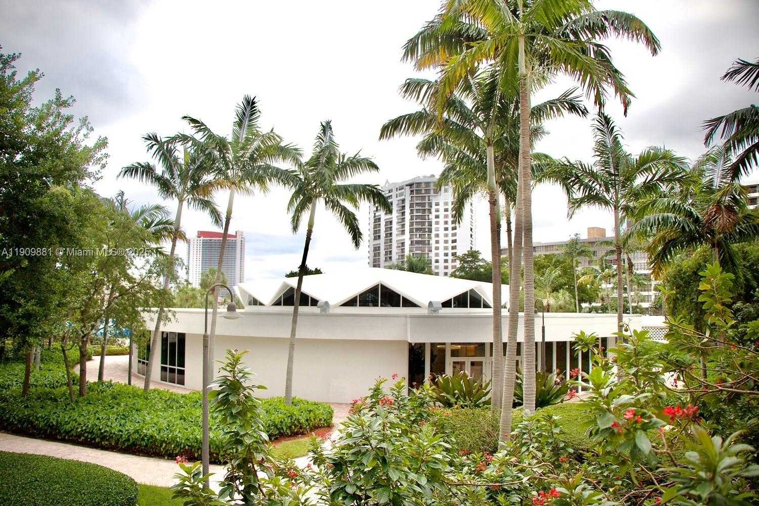 Small Image of Hallandale Beach Number 4