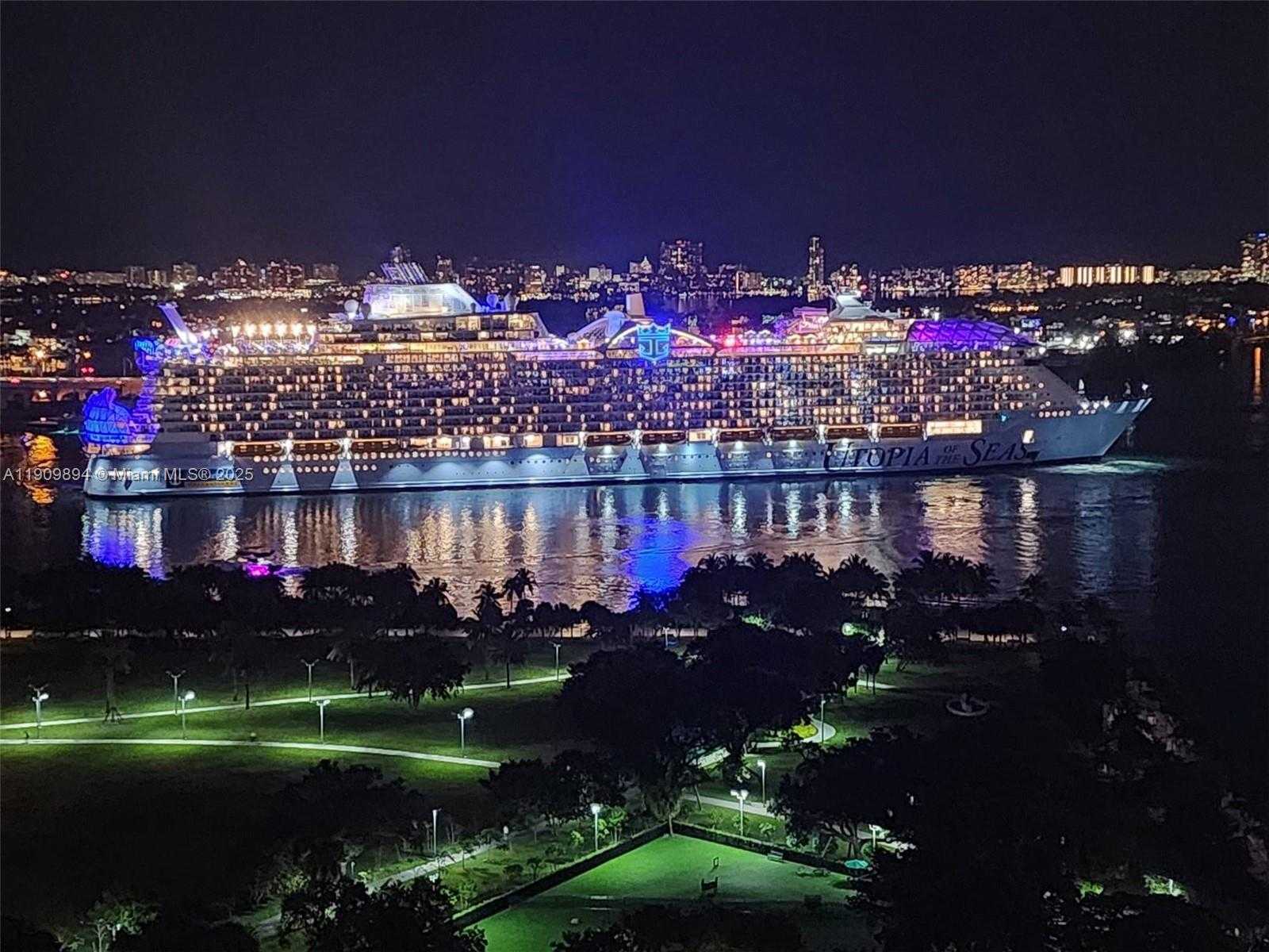 Small Image of 900 BISCAYNE BLVD #2602, Miami Number 11