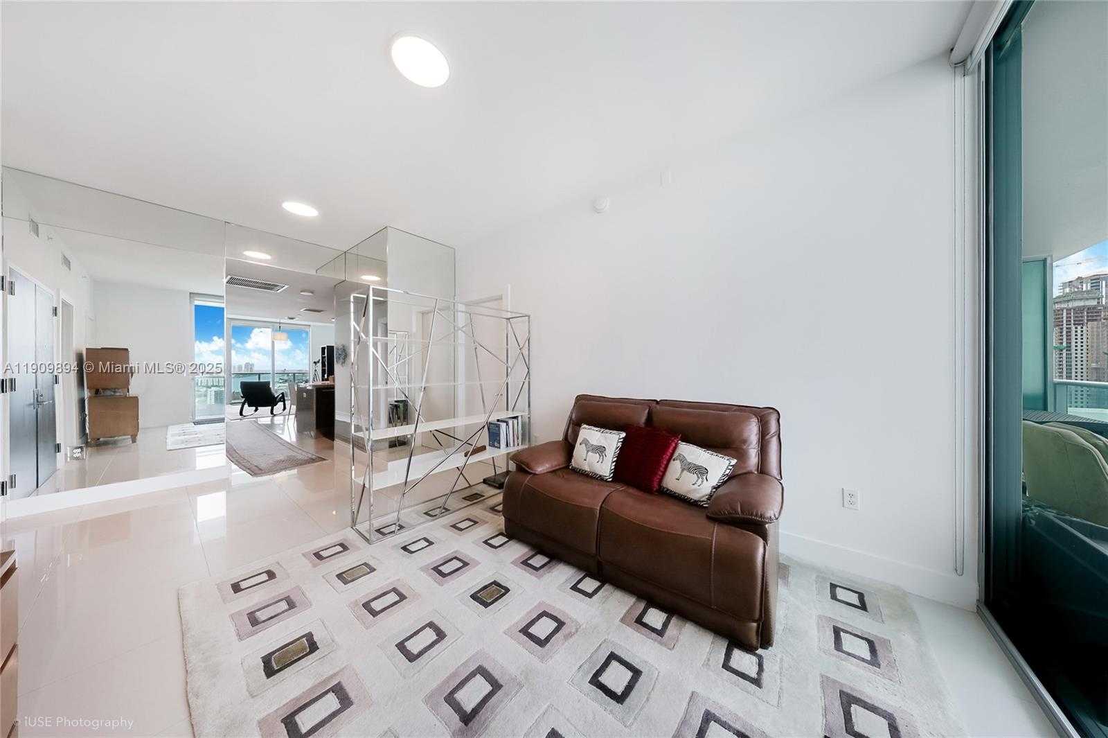 Small Image of 900 BISCAYNE BLVD #2602, Miami Number 12