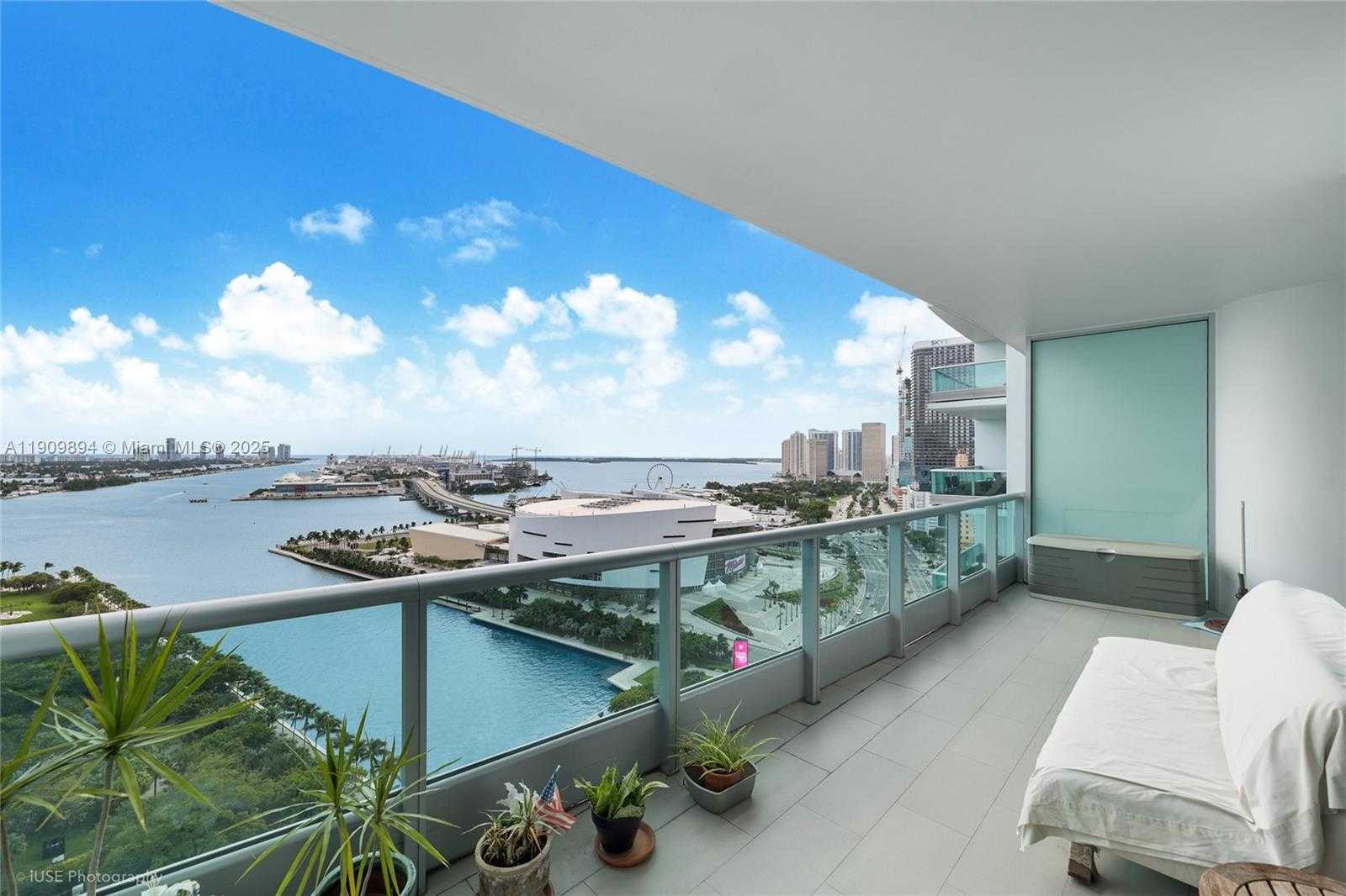 Small Image of 900 BISCAYNE BLVD #2602, Miami Number 2