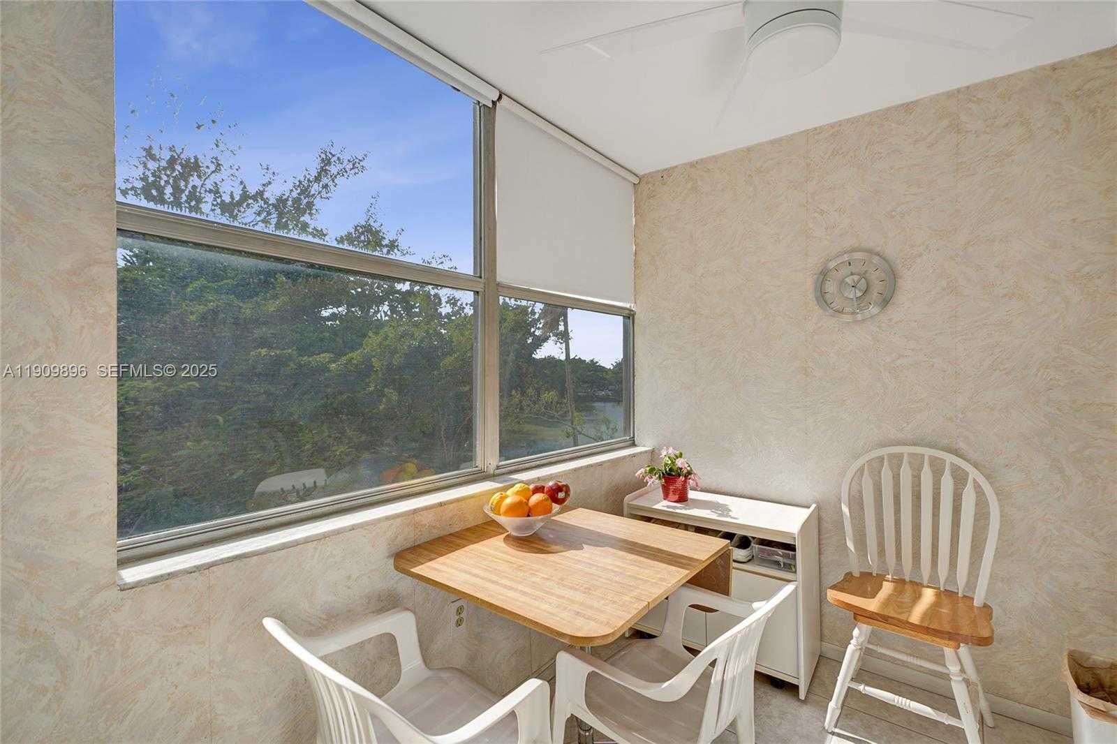 Small Image of 1300 NORTH EAST MIAMI GARDENS DR #320E, Miami Number 36