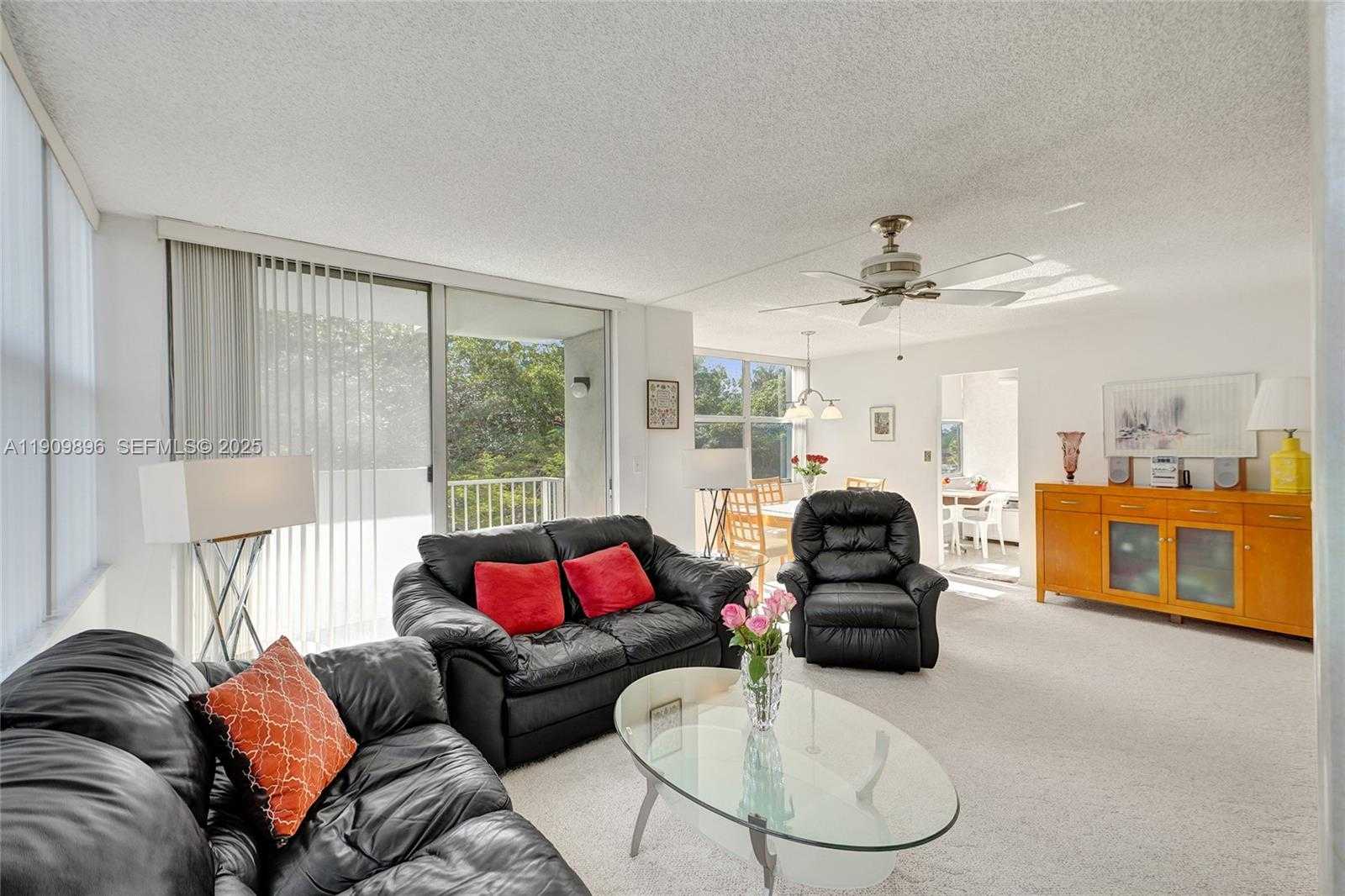 Small Image of 1300 NORTH EAST MIAMI GARDENS DR #320E, Miami Number 40