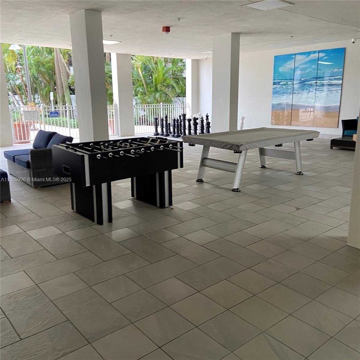 Imagen de Pequeño Objeto