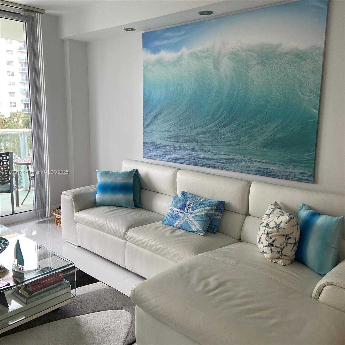 Imagen de Pequeño Objeto