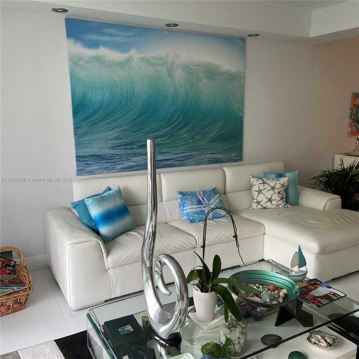 Imagen de Pequeño Objeto