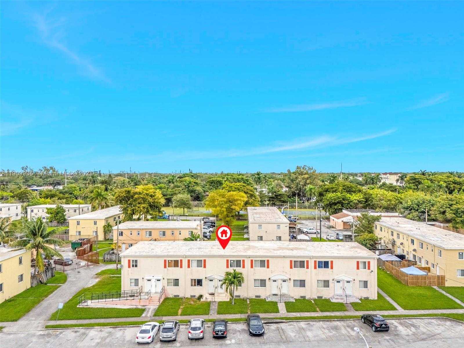 Small Image of 427 NORTH WEST 84TH TER #427, Miami Number 41