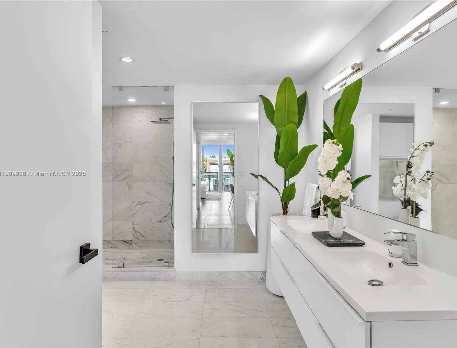 Small Image of 9940 WEST BAY HARBOR DR #3G-S, Bay Harbor Islands Number 16