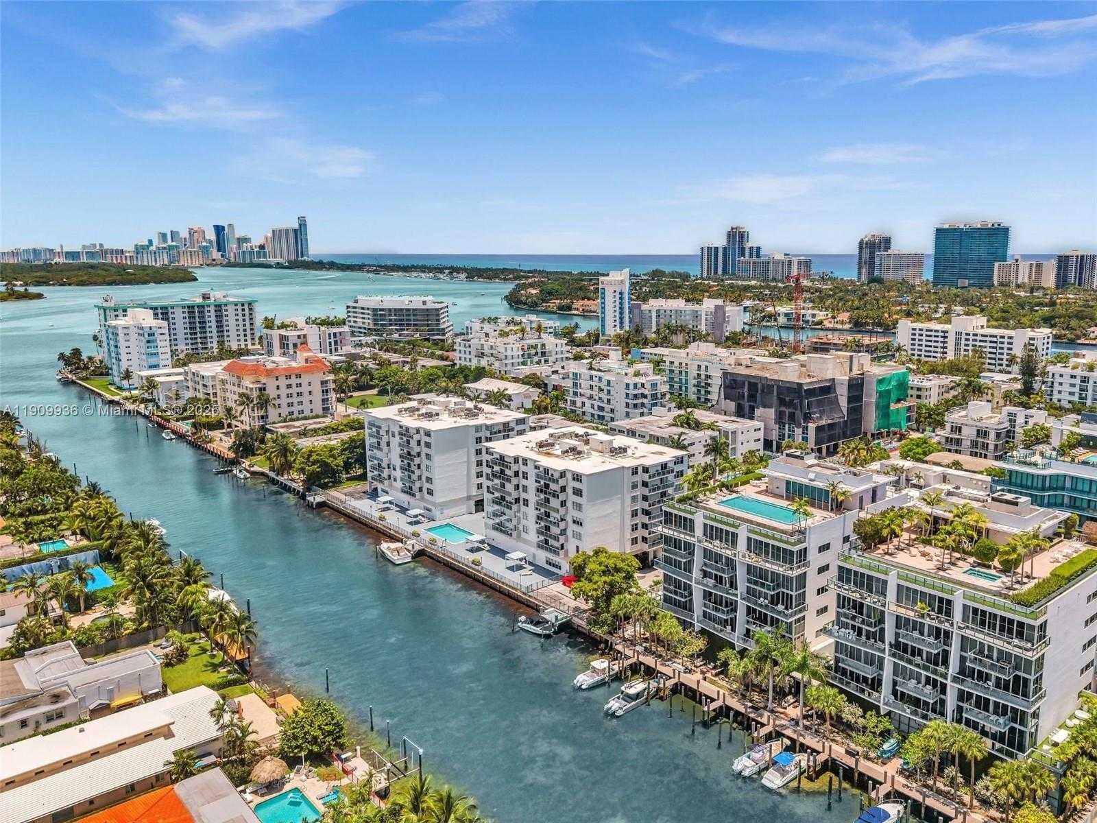 Small Image of 9940 WEST BAY HARBOR DR #3G-S, Bay Harbor Islands Number 33