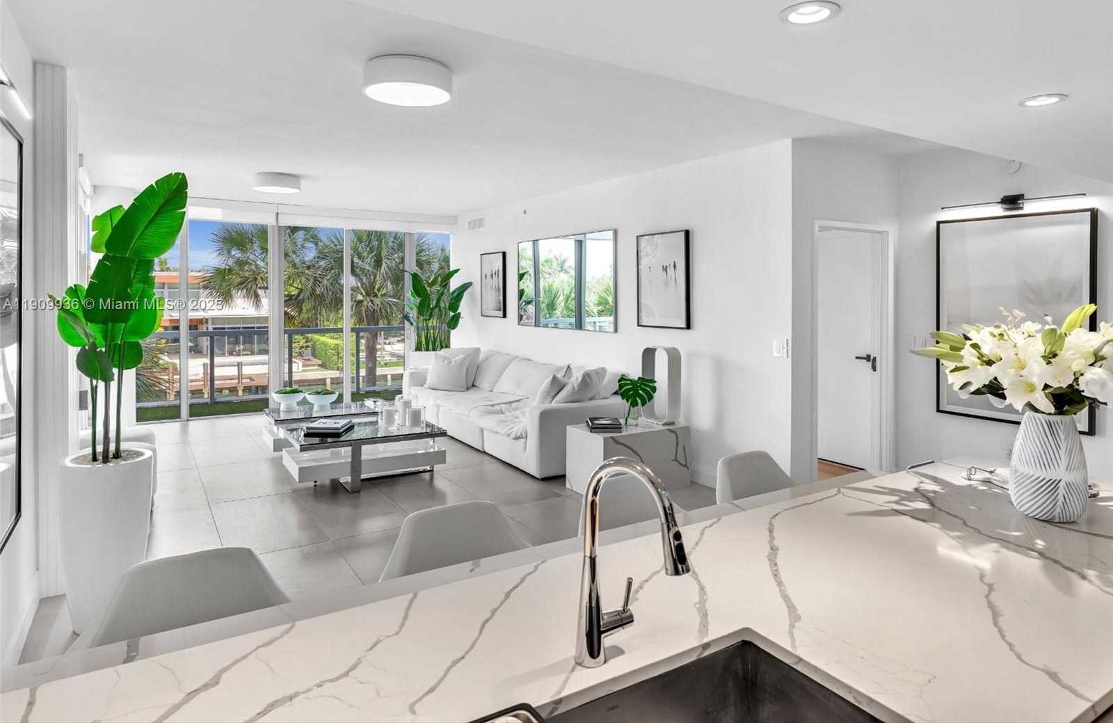 Small Image of 9940 WEST BAY HARBOR DR #3G-S, Bay Harbor Islands Number 6