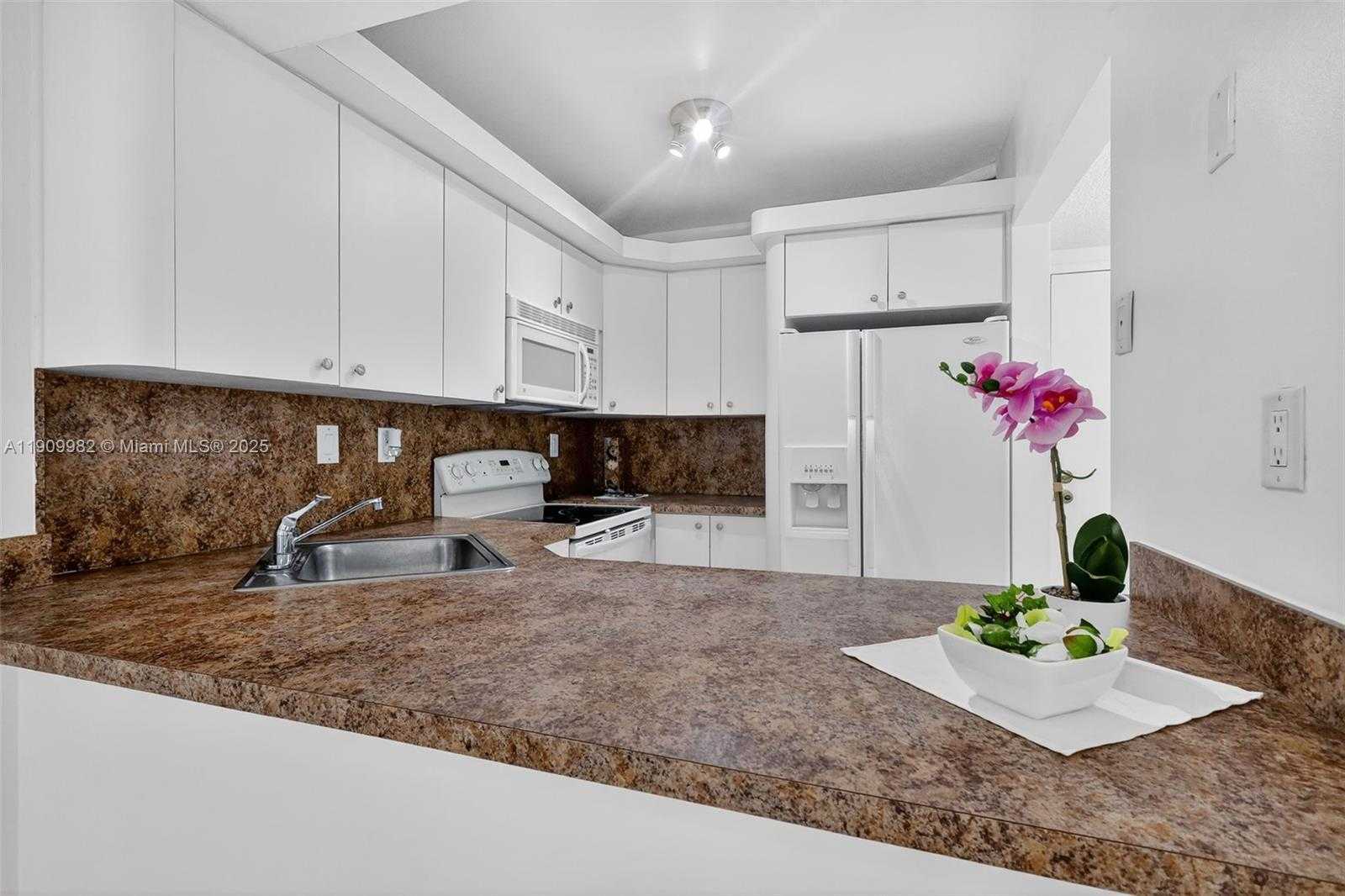 Small Image of 16465 NORTH EAST 22ND AVE #116, North Miami Beach Number 14