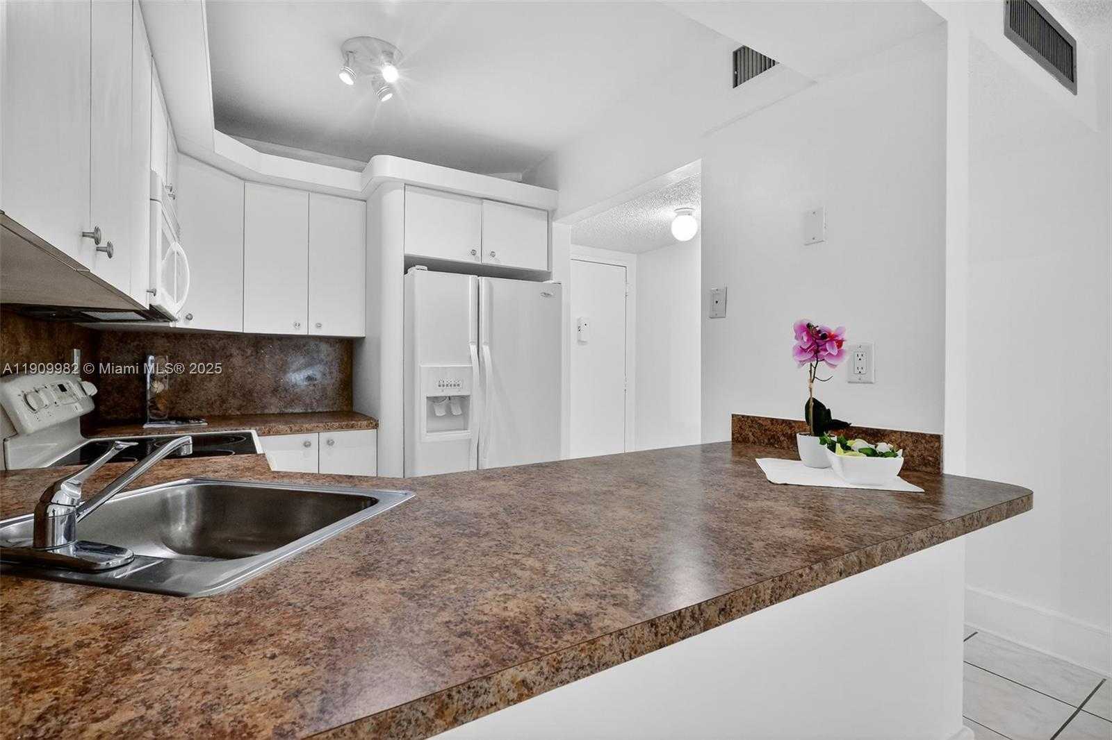 Small Image of 16465 NORTH EAST 22ND AVE #116, North Miami Beach Number 15