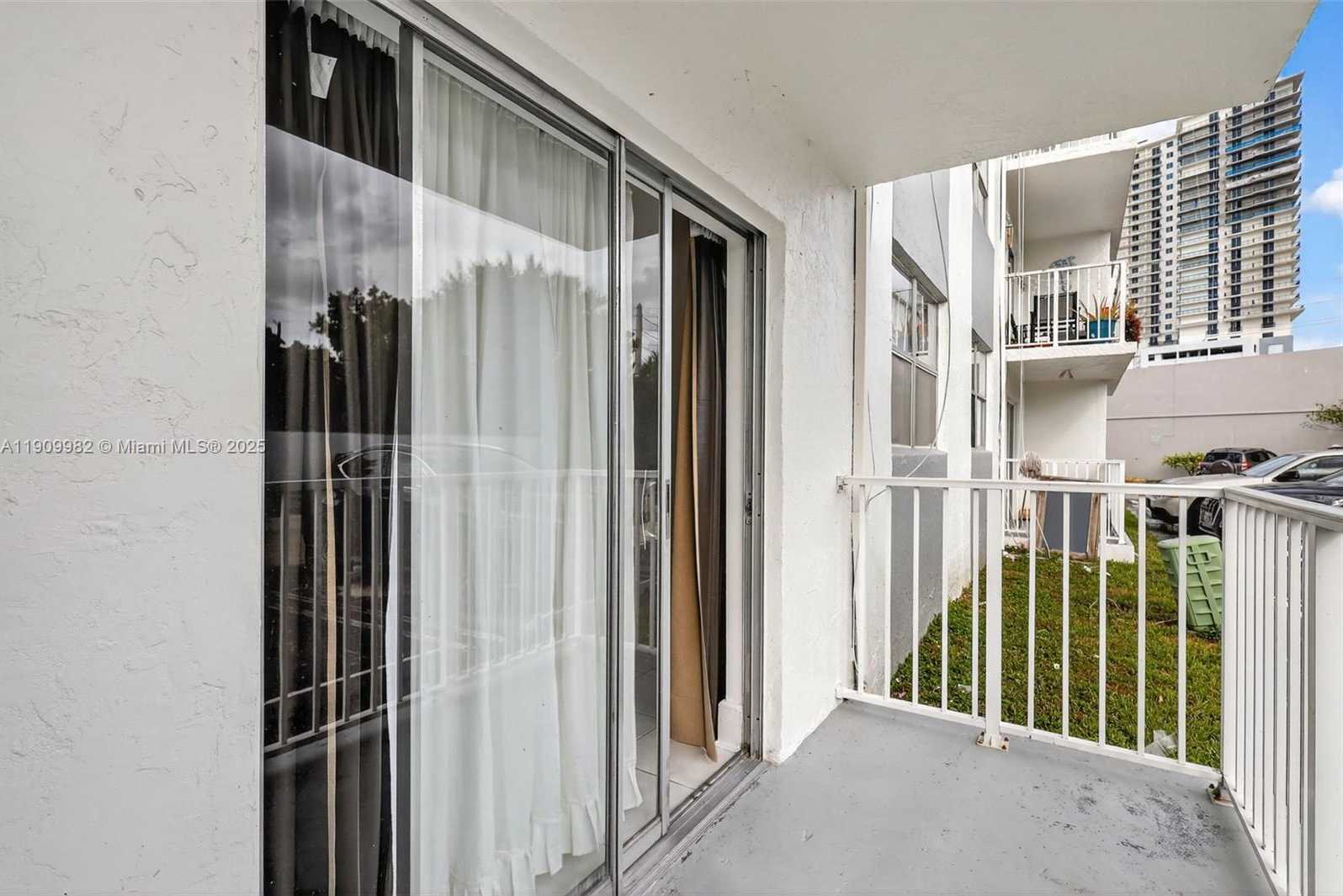 Small Image of 16465 NORTH EAST 22ND AVE #116, North Miami Beach Number 26