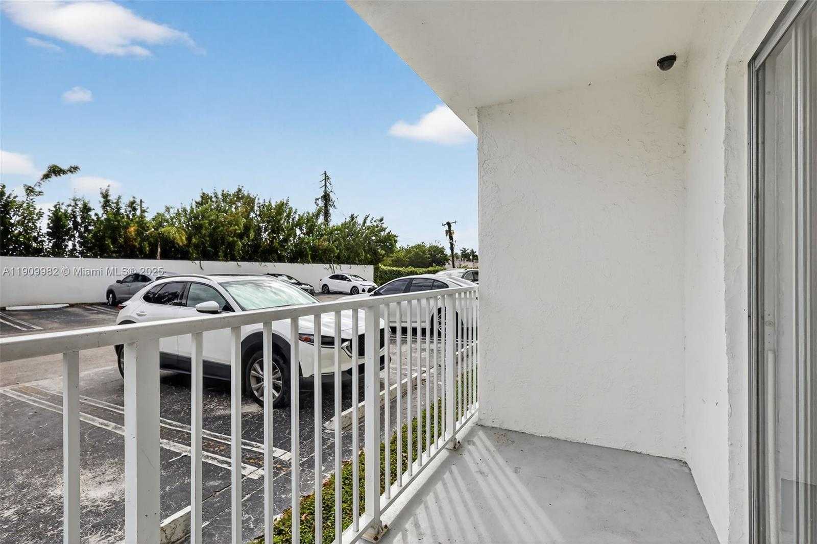 Small Image of 16465 NORTH EAST 22ND AVE #116, North Miami Beach Number 27